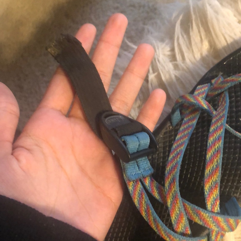chacos - Picture 3 of 3
